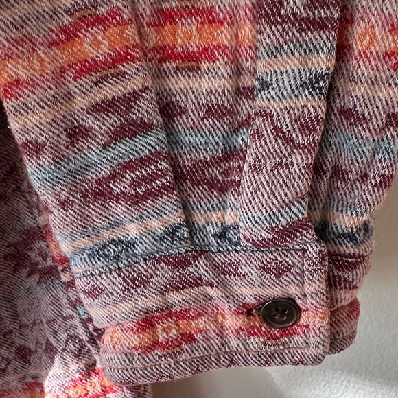 Patterned Button Down Shirt - Picture 6 of 6